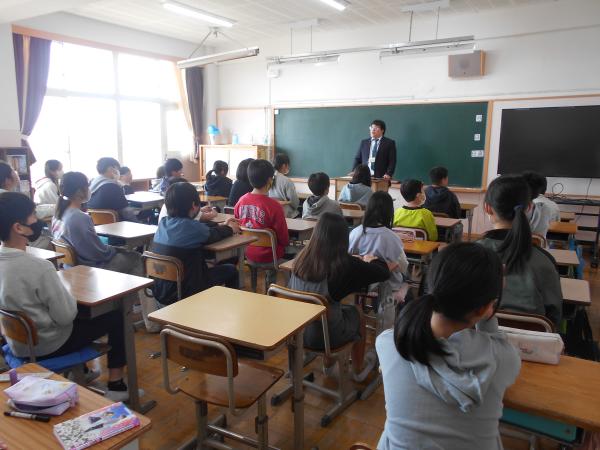 学級開きの様子①