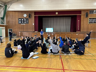4年環境教育（廃ガラスアート）