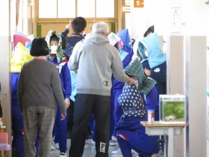 抜き打ちのシャエイクアウト訓練