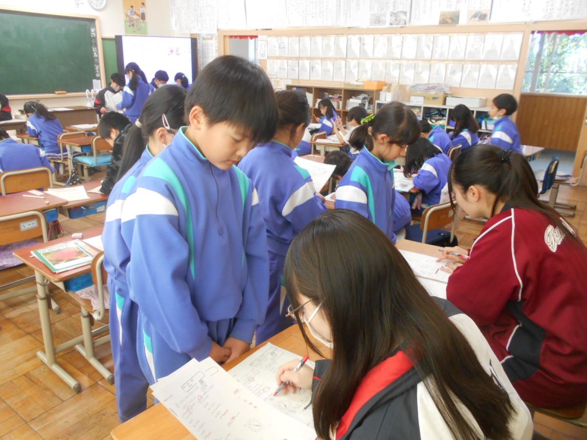 四中のお兄さん・お姉さんとお勉強（小中交流）