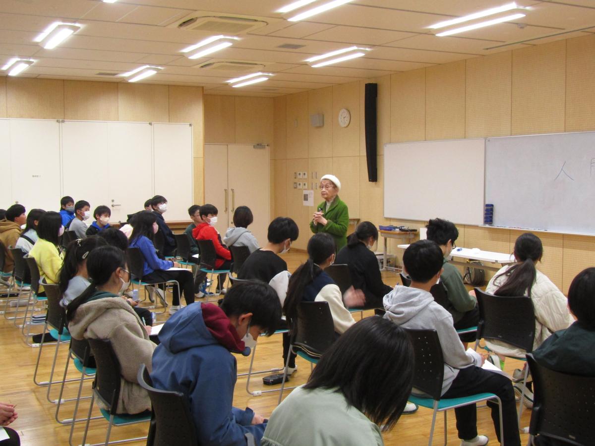 ６・９年戦争体験講演会