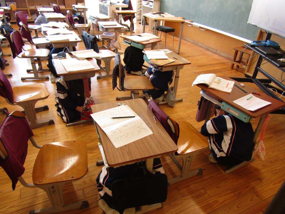 全学年防災訓練「シェイクアウトつちうら」