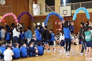４月２３日（水）全学年 １年生を迎える会を行いました