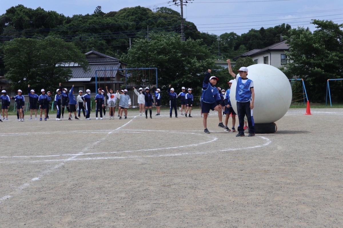 【全学年】大玉リレーの練習頑張りました！