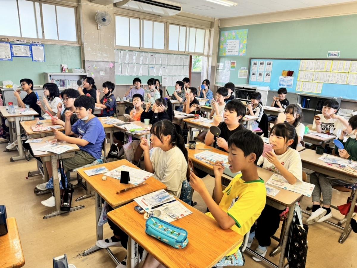 ５年生「全国歯磨き大会」に参加