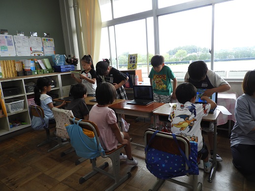 １，２年　生活科発表会